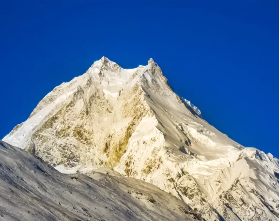 manaslu circuit trek