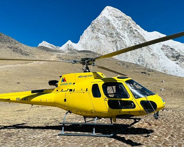 Everest Luxury Helicopter Day Tour