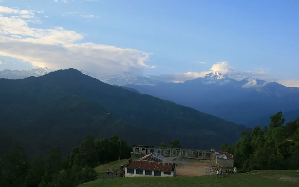 Dhampus Trek