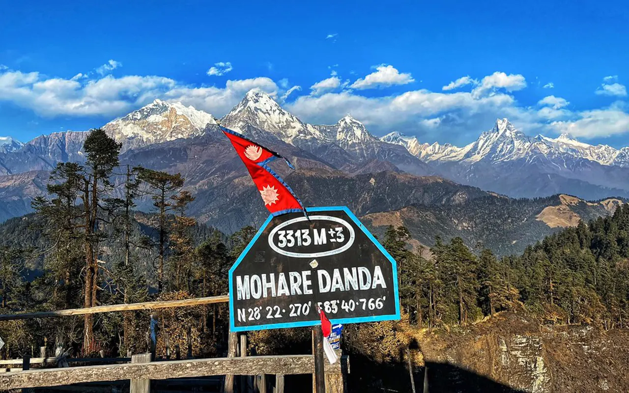 Mohare Danda Panorama Trek