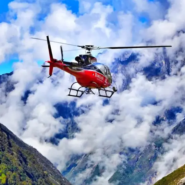 Luxury Mera Peak Climbing with Helicopter Return